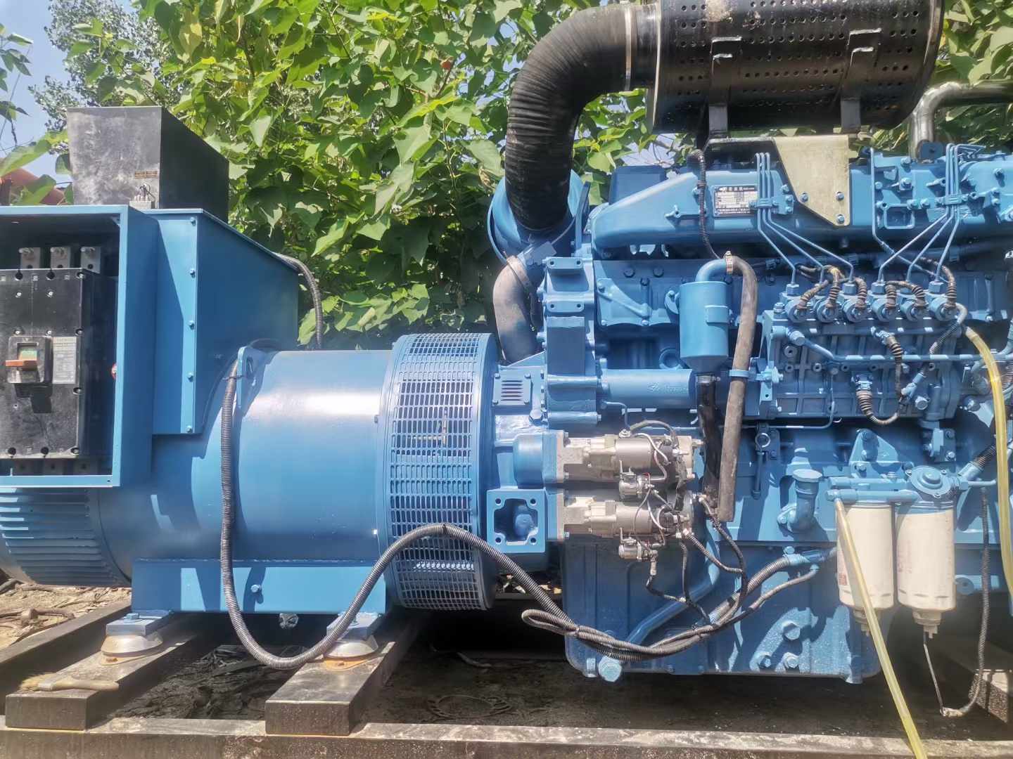 玛曲详细说明降低 800kW 柴油发电机输出电流波动的方法