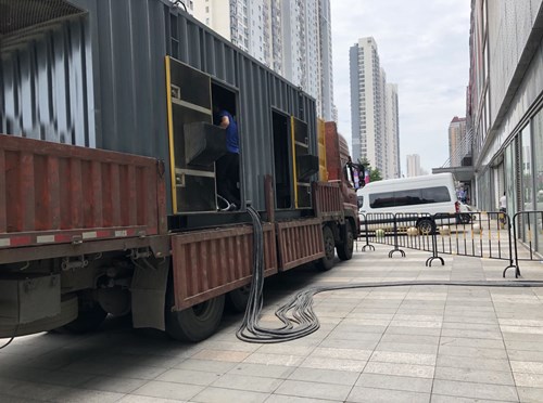 玛曲低温环境下，柴油发电机组电池充满电的具体时间受哪些因素影响？