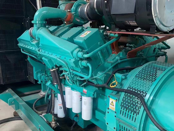 玛曲更换100kW柴油发电机组机油时，需要注意哪些事项？